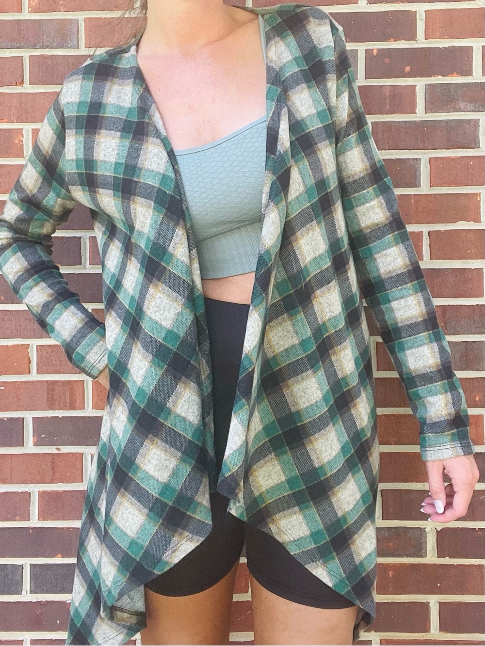 Oversized Plaid Cardigan - Picture 9 of 10